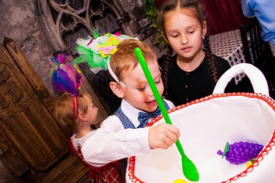 Квест в реальности Волшебная вечеринка от компании Братья Гримм Квест в реальности Волшебная вечеринка от компании Братья Гримм