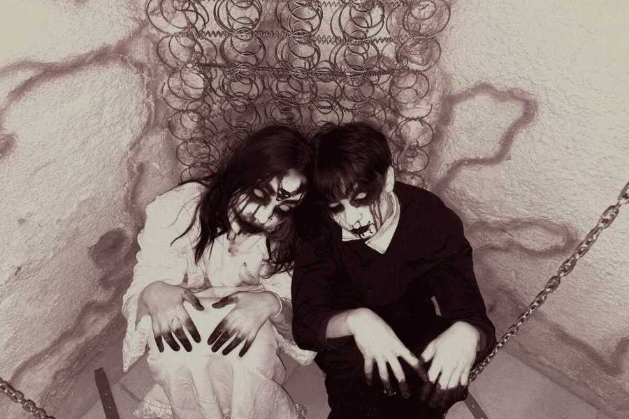 Квест в реальности Темная книга от компании Fear House13 Квест в реальности Темная книга от компании Fear House13